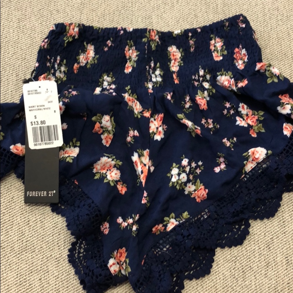 NWT forever 21 shorts